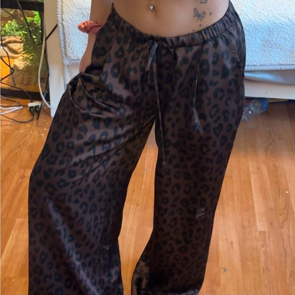 PINK Victoria's Secret Brown Leopard Pajama Pants